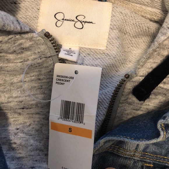 Jessica Simpson - Picture 2 of 3